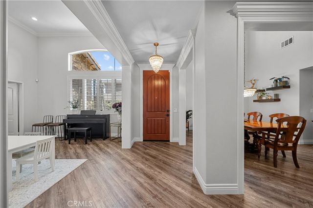 28649 Farrier, Valencia, CA 91354