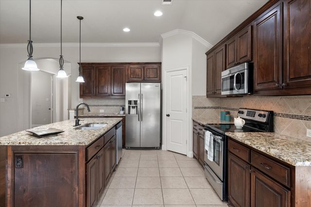 217 Cambridge Street, Waxahachie, TX 75165