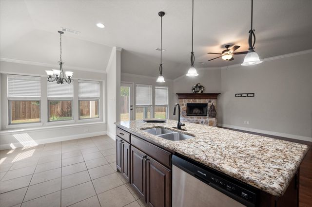 217 Cambridge Street, Waxahachie, TX 75165