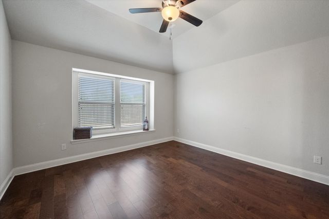 217 Cambridge Street, Waxahachie, TX 75165