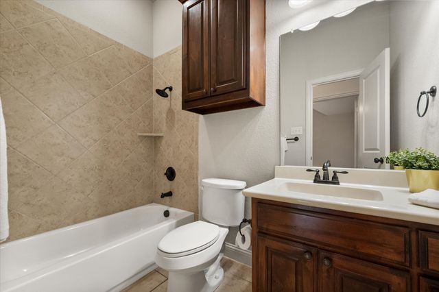 217 Cambridge Street, Waxahachie, TX 75165
