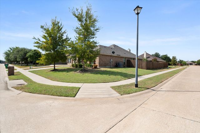 217 Cambridge Street, Waxahachie, TX 75165