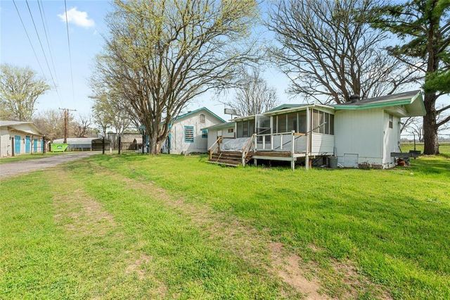 566 N State Highway 95, Bastrop, TX 78602
