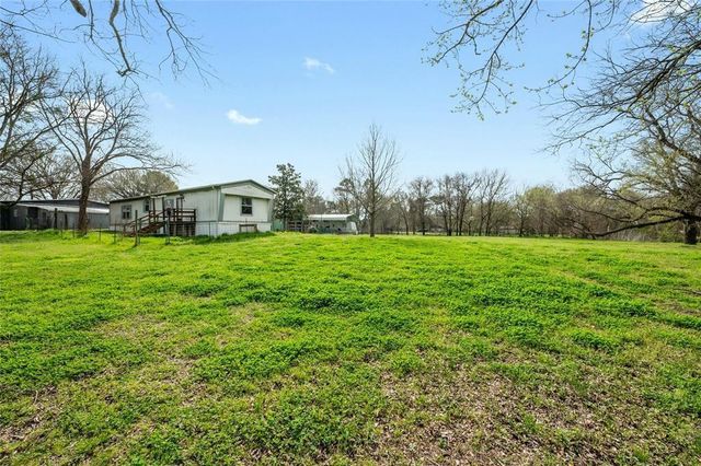 566 N State Highway 95, Bastrop, TX 78602