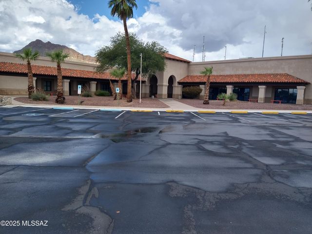 6031 W Flying M Street, Tucson, AZ 85713