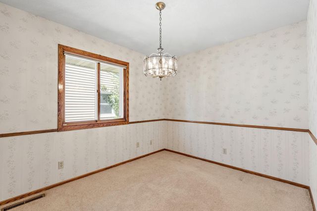 229 8th Avenue SE, Osseo, MN 55369