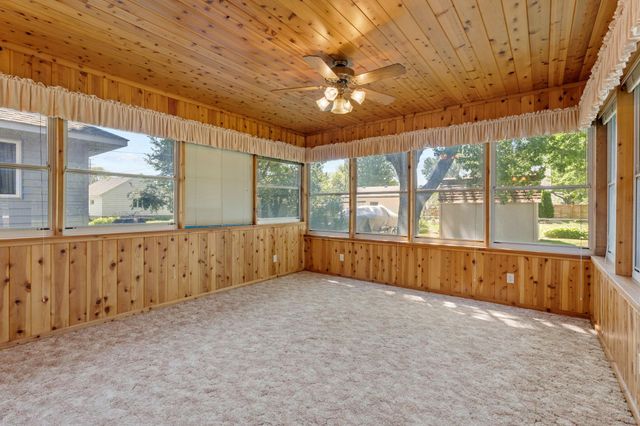 229 8th Avenue SE, Osseo, MN 55369