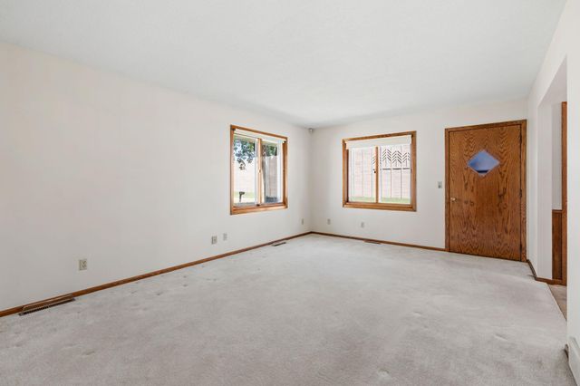 229 8th Avenue SE, Osseo, MN 55369