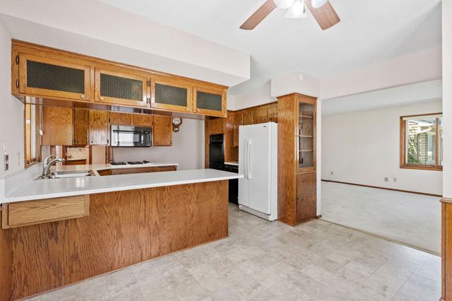 229 8th Avenue SE, Osseo, MN 55369