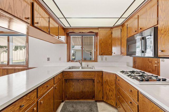 229 8th Avenue SE, Osseo, MN 55369