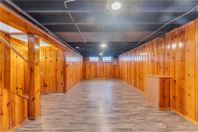 2703 Hearthstone Road, Parma, OH 44134