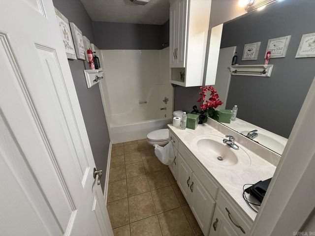 72 Cinnamon Drive, Sherwood, AR 72120