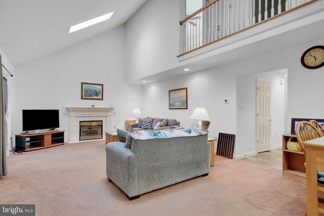 137 S RONKS RD, Ronks, PA 17572