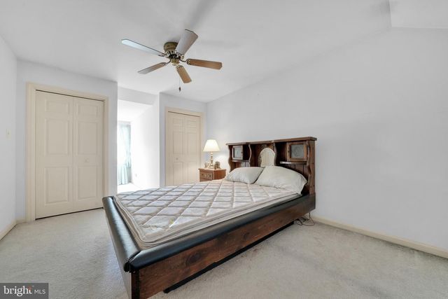 137 S RONKS RD, Ronks, PA 17572