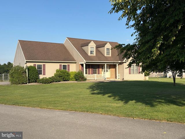 137 S RONKS RD, Ronks, PA 17572