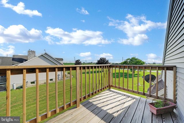 137 S RONKS RD, Ronks, PA 17572
