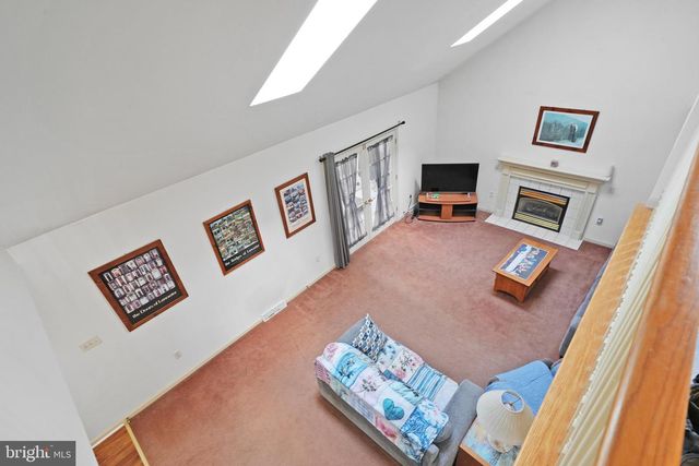137 S RONKS RD, Ronks, PA 17572