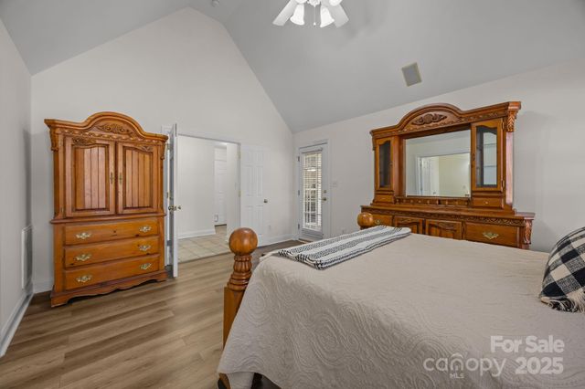 7083 Ridgeway Road, Stanley, NC 28164