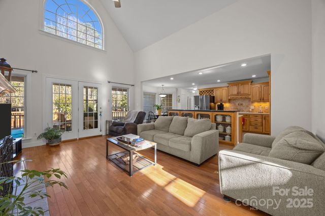 7083 Ridgeway Road, Stanley, NC 28164