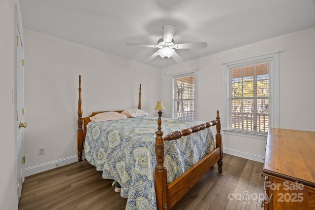 7083 Ridgeway Road, Stanley, NC 28164