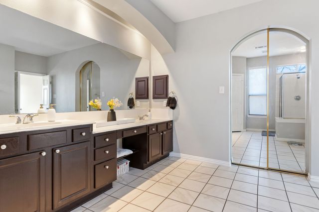 10005 Fairway Vista Drive, Rowlett, TX 75089