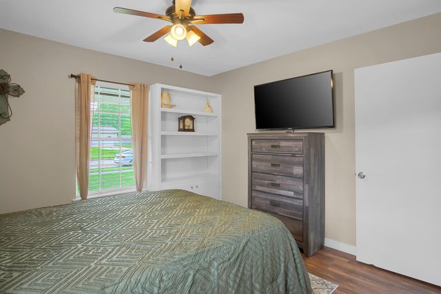 10307 Catlett Lane, La Porte, TX 77571