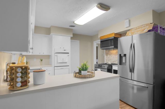 10307 Catlett Lane, La Porte, TX 77571