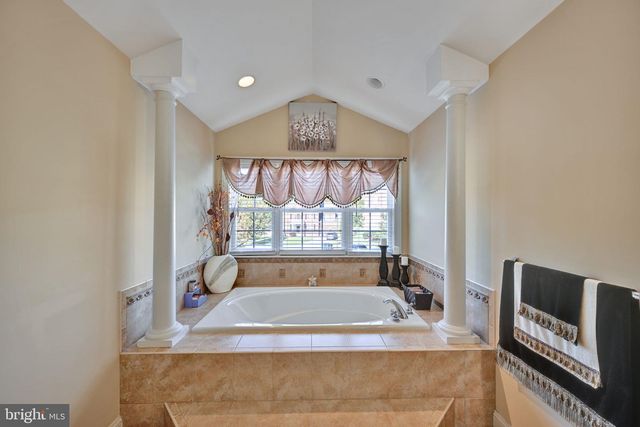 3368 KILBURN CT, White Plains, MD 20695