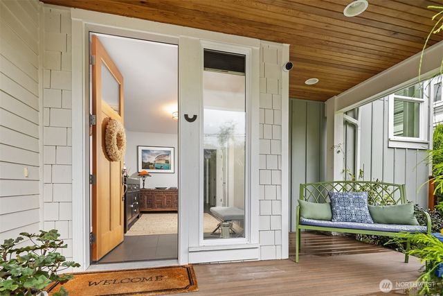 609 1st Street, Kirkland, WA 98033