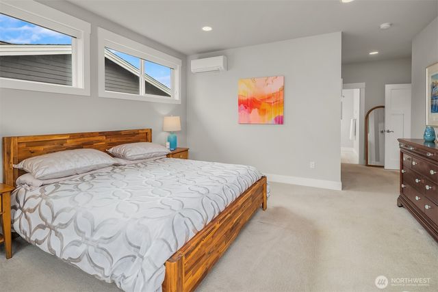 609 1st Street, Kirkland, WA 98033