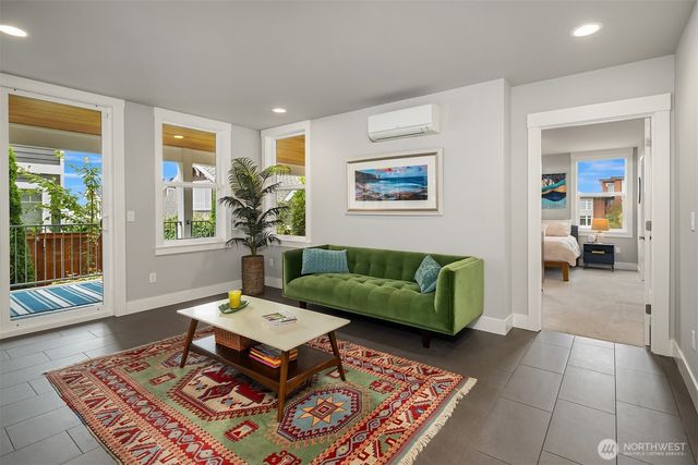 609 1st Street, Kirkland, WA 98033