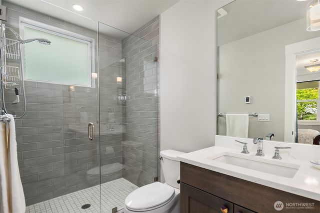 609 1st Street, Kirkland, WA 98033