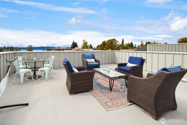 609 1st Street, Kirkland, WA 98033