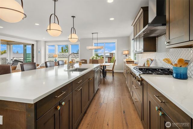 609 1st Street, Kirkland, WA 98033