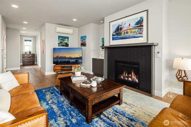 609 1st Street, Kirkland, WA 98033