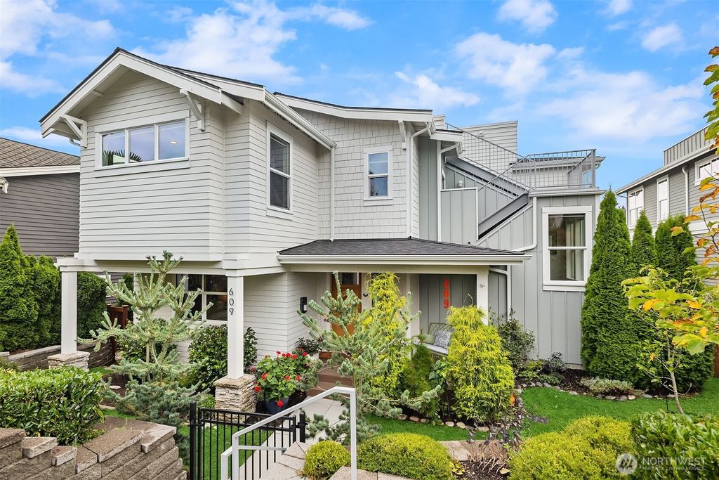 609 1st Street, Kirkland, WA 98033