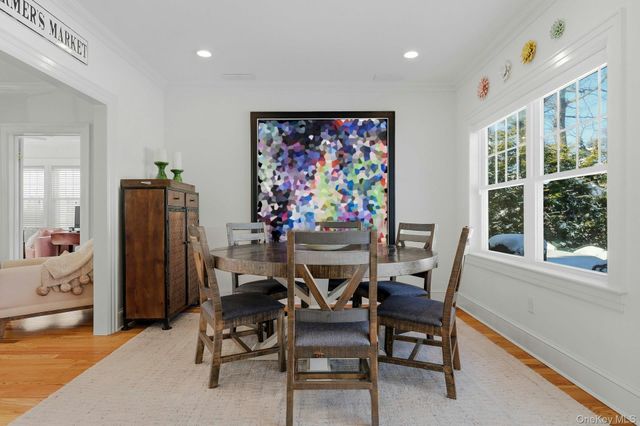 91 Bar Beach Road, Port Washington, NY 11050