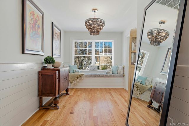 91 Bar Beach Road, Port Washington, NY 11050