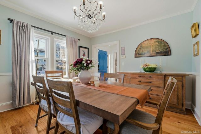 91 Bar Beach Road, Port Washington, NY 11050