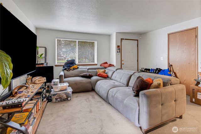 10002 10004 Barnes Lane S, Tacoma, WA 98444