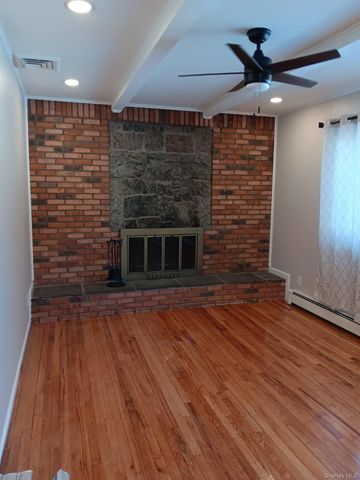 150 Albany Avenue, West Babylon, NY 11704