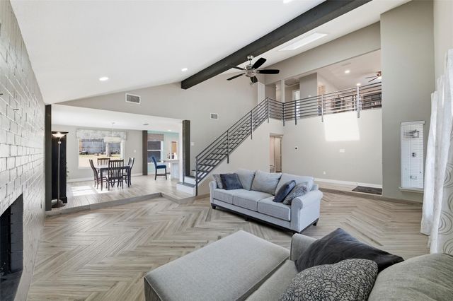 3800 Bayshore Drive, Arlington, TX 76016