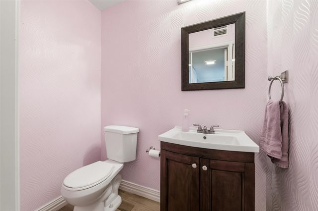 3800 Bayshore Drive, Arlington, TX 76016