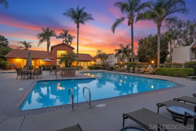 9959 Azuaga Street I101, San Diego, CA 92129