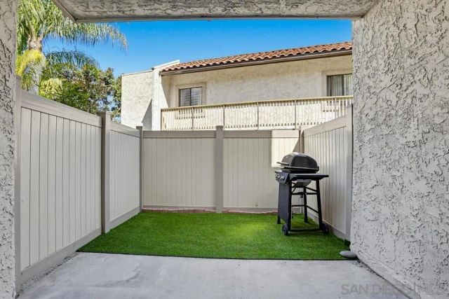 9959 Azuaga Street I101, San Diego, CA 92129
