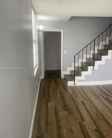 1752 NW 55th Ave 203, Lauderhill, FL 33313