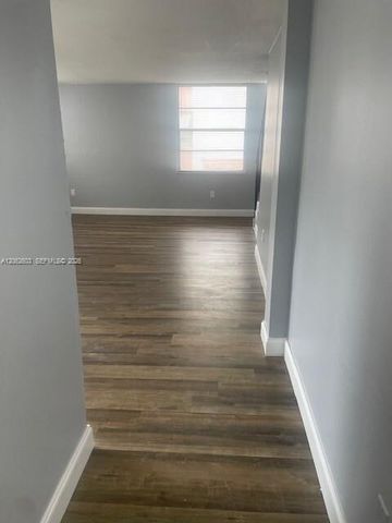 1752 NW 55th Ave 203, Lauderhill, FL 33313