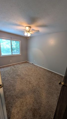 1609 N Main St, Rose Hill, KS 67133
