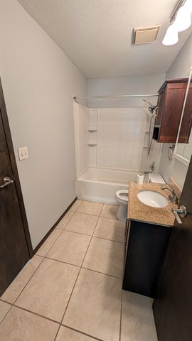 1609 N Main St, Rose Hill, KS 67133