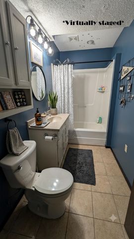 1609 N Main St, Rose Hill, KS 67133